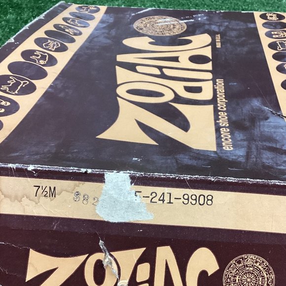 Vintage Zodiac Heeled Leather Boots 7.5 w/box - Picture 15 of 16